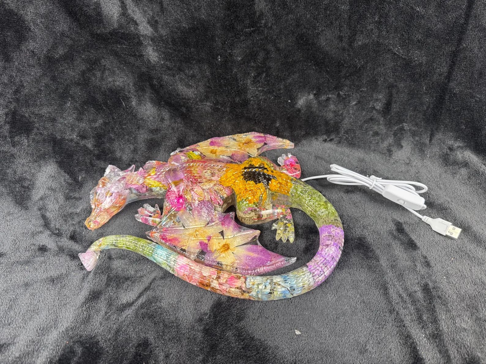 Handmade Resin Dragon Light with Real Dried Flowers — LED USB Lamp 4