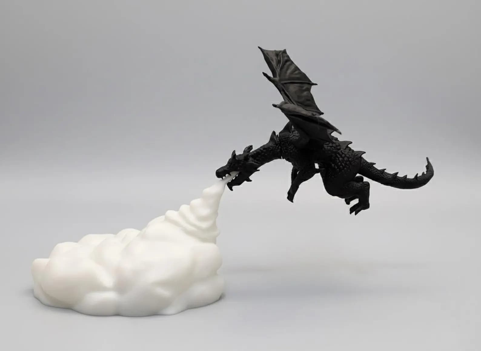 Dragon breathing fire lamp 7