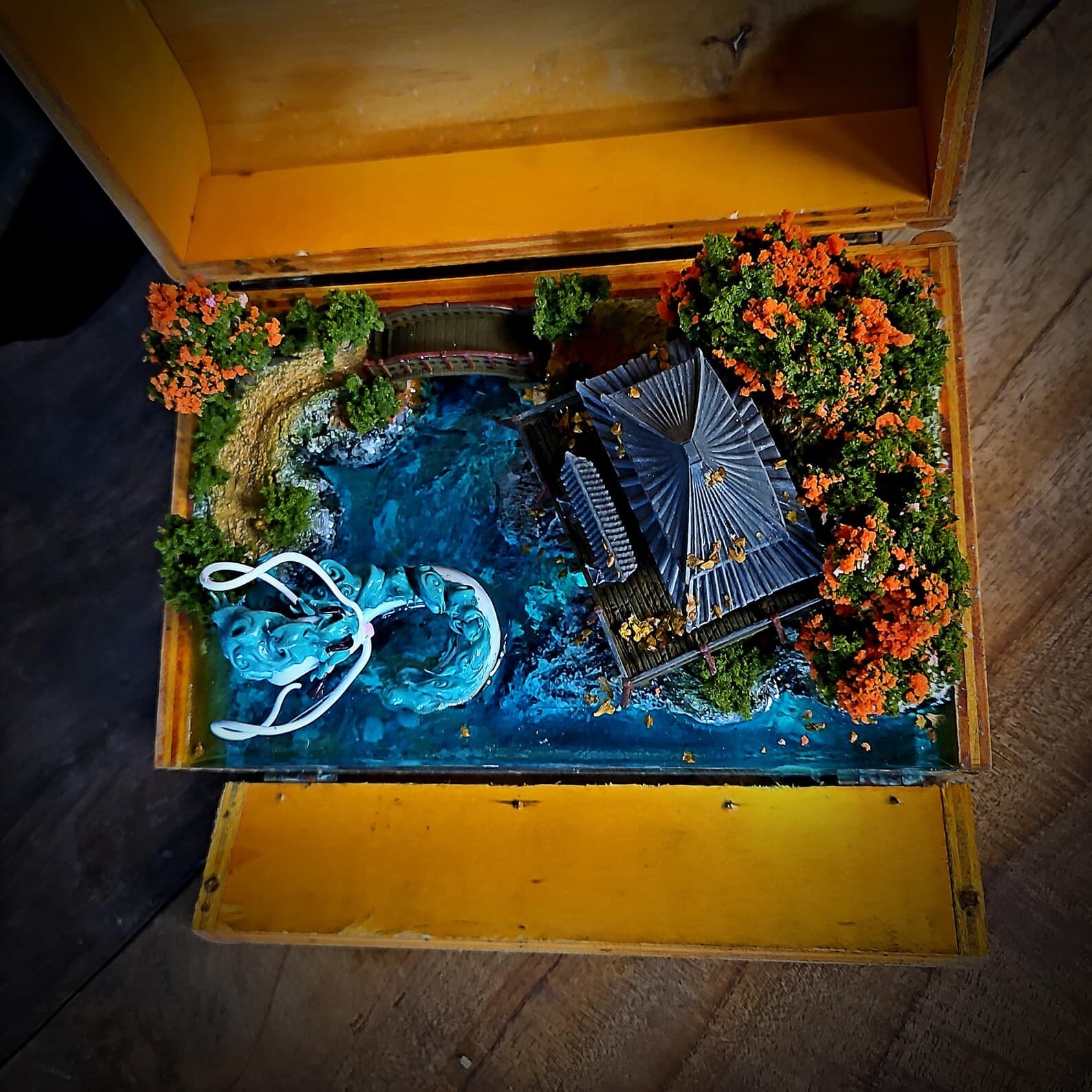 White dragon resin lamp box, anime resin lamp, anime artisan resin lamp box, handmade resin lamp box, gift for anime fan, kid night light. 9