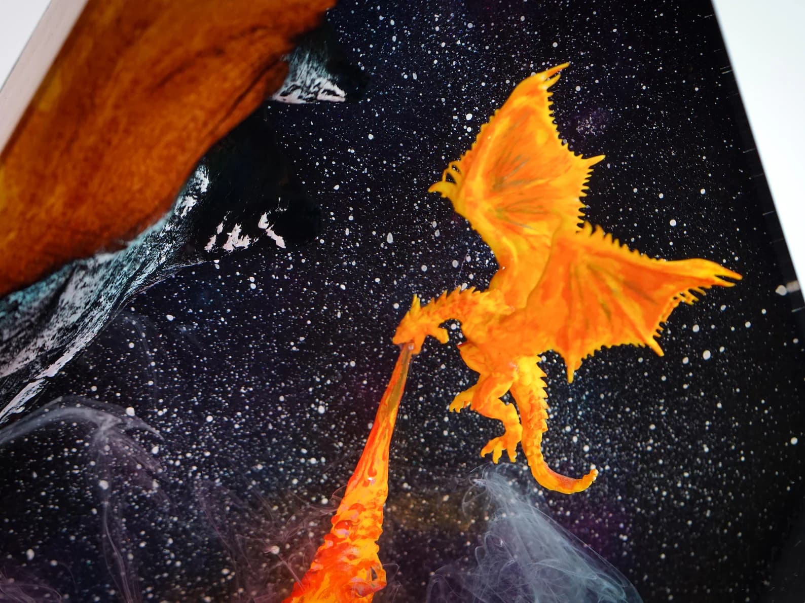 EXCLUSIVE Handmade Fire Dragon Resin Lamp – Fantasy Skyrim Night Light, Mystical Flame-Breathing Resin Dragon Decor for Home or Gift 6