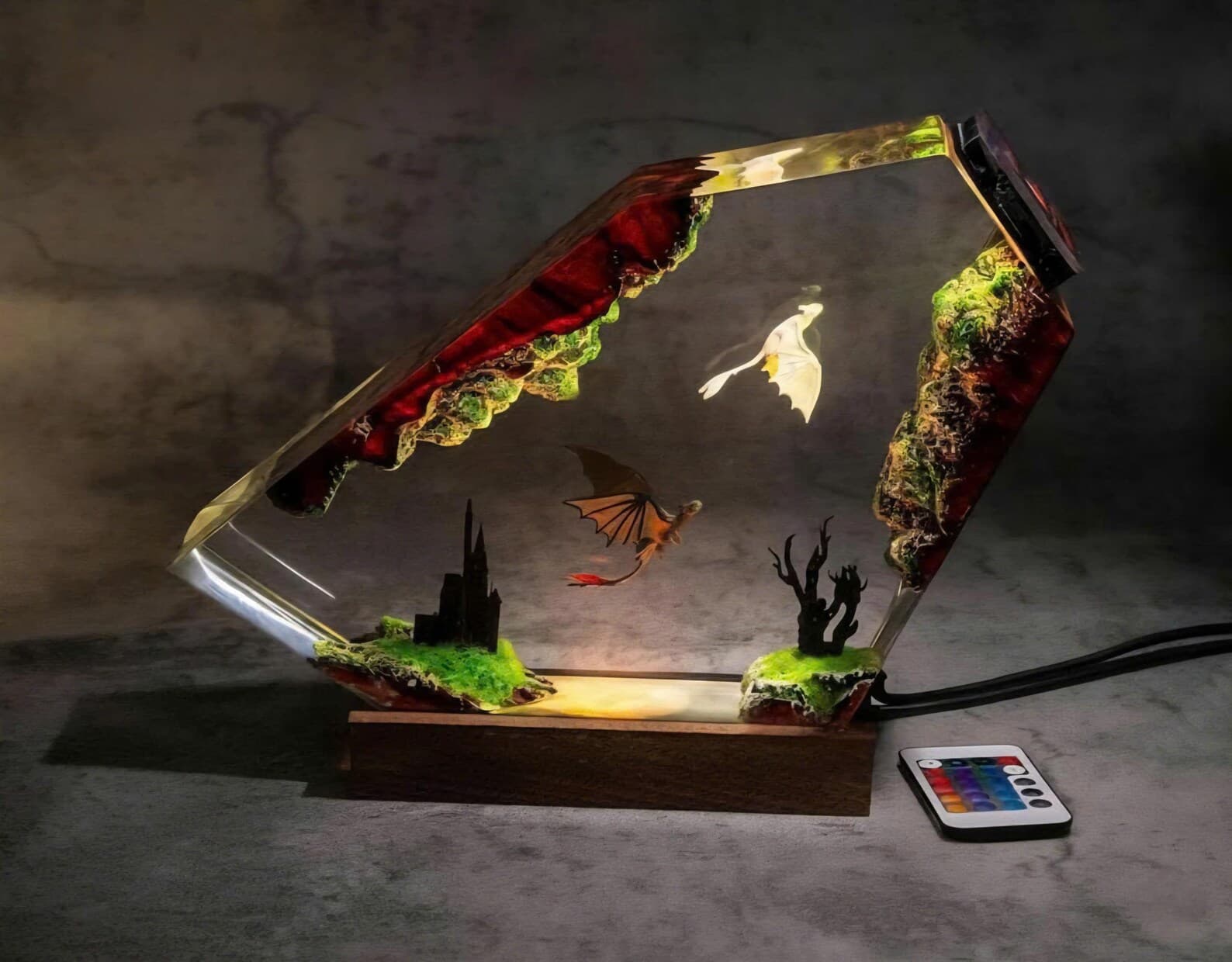 Fantasy Dragon Resin Lamp – Handmade LED Light with Flying Dragons and Castle Scene 10