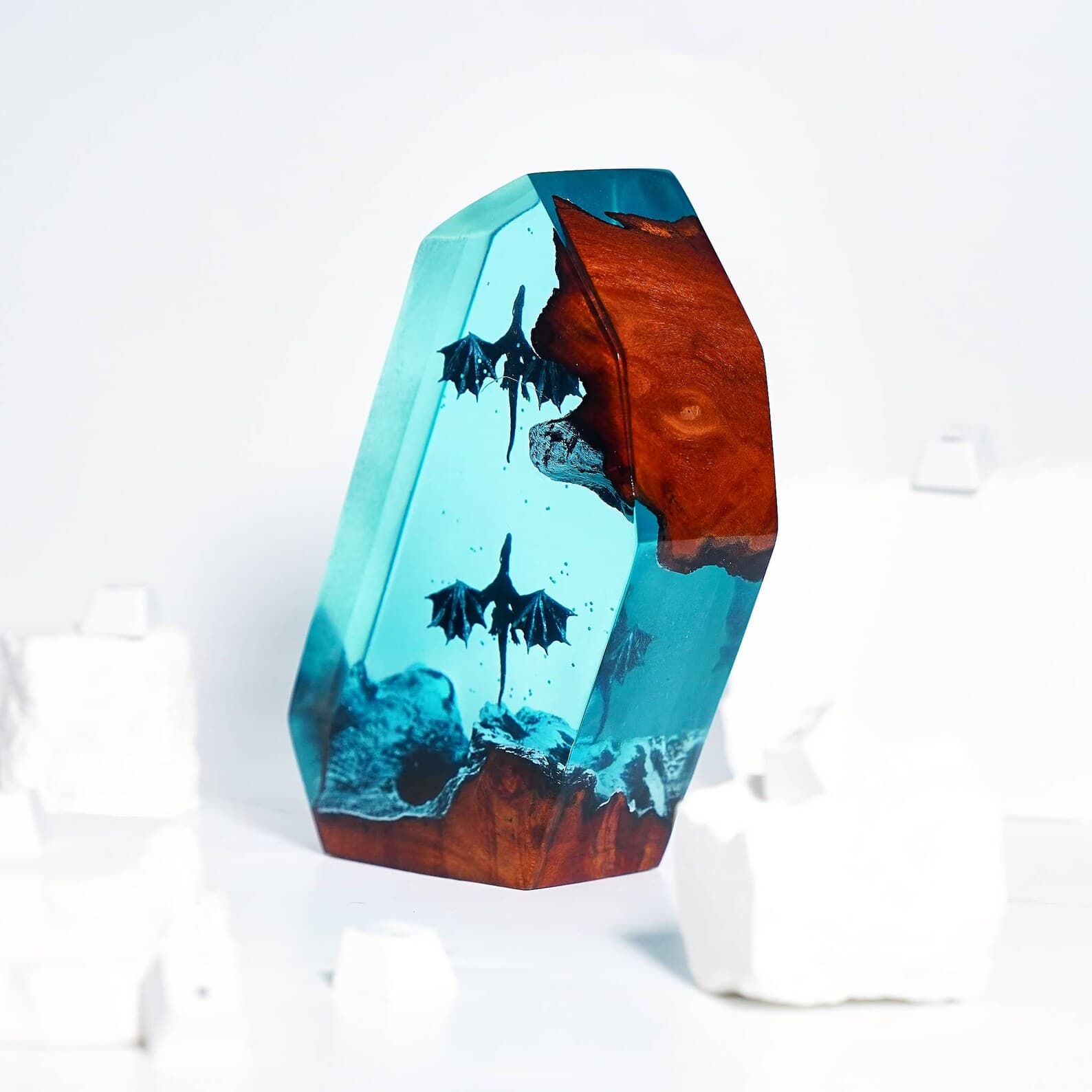 Dragon Resin Lamp, Handmade night Light gift, Unique Dragon Gift for Room Decor, Birthday gift for him, Gaming gift, Christmas Gift 4