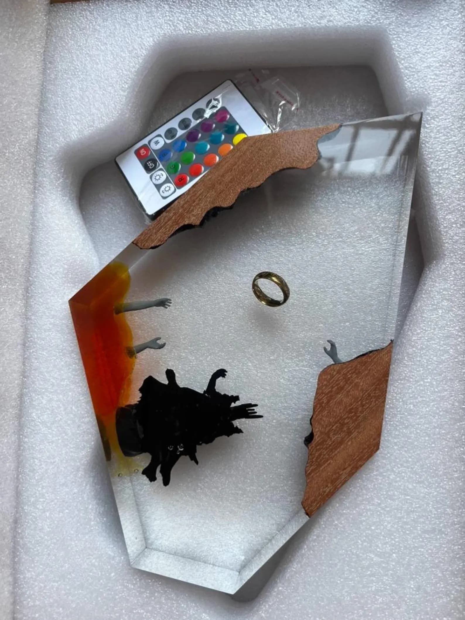 Handcrafted Resin Fantasy Lamp with LED Light, Dark Lord and Ring Scene 2