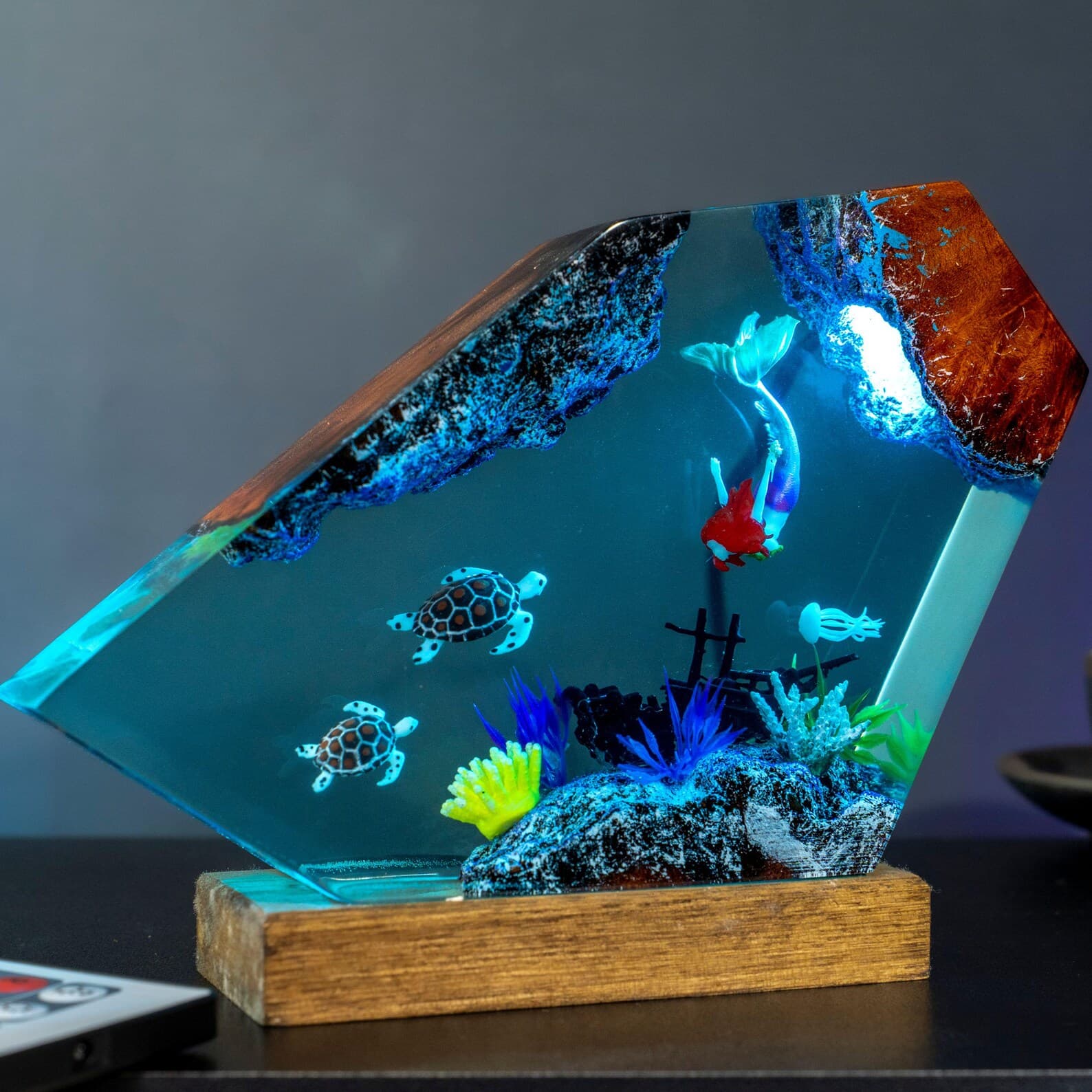 Mermaid Resin Lamp with Sea Turtles and Coral, Ocean Night Light Acrylic Art, Handmade Underwater Decor Gift for Kids and Ocean Lovers 7