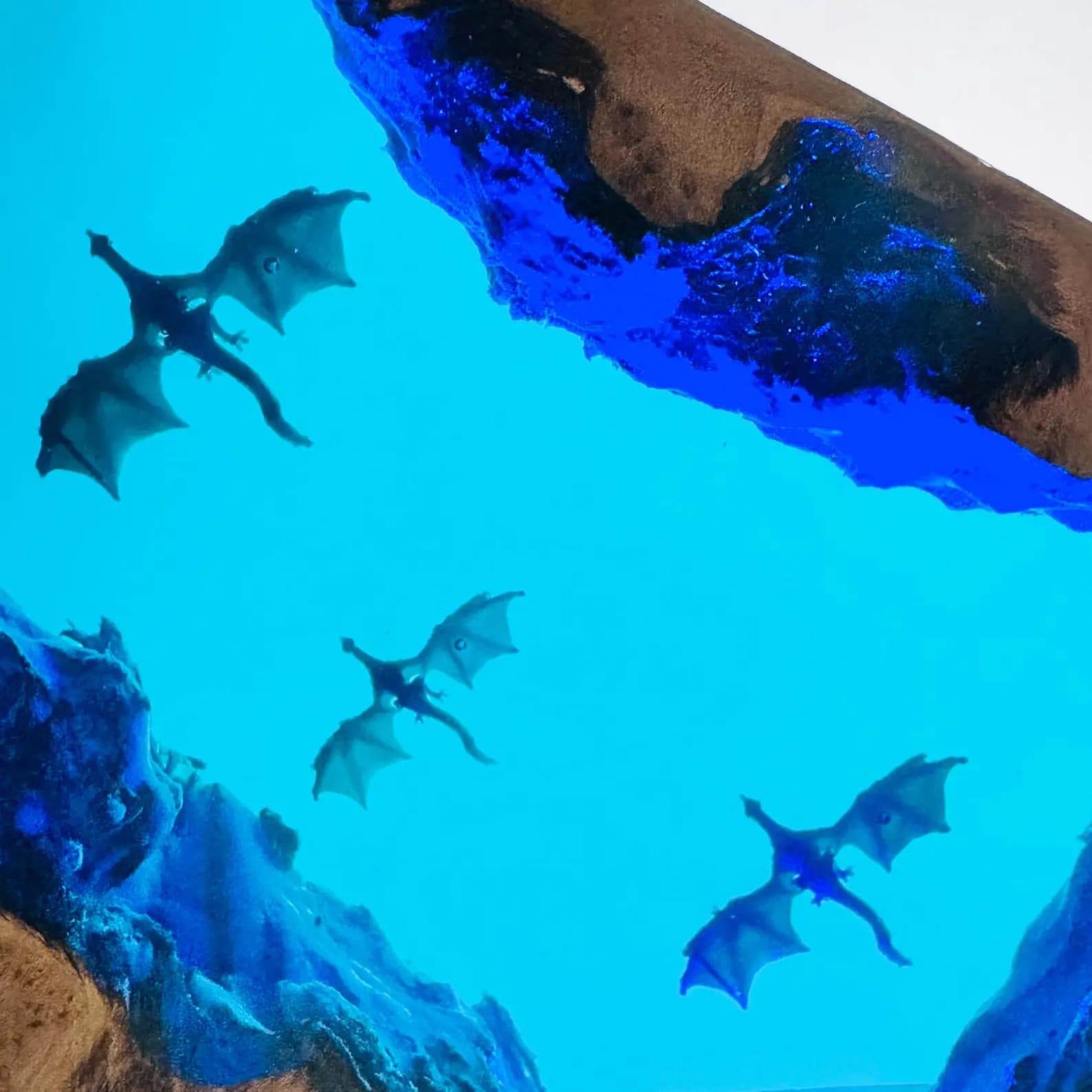 Handmade Dragon-shaped Resin Night Light – Boys' Birthday Gift | Children's Fantasy Bedroom Table Lamp 14