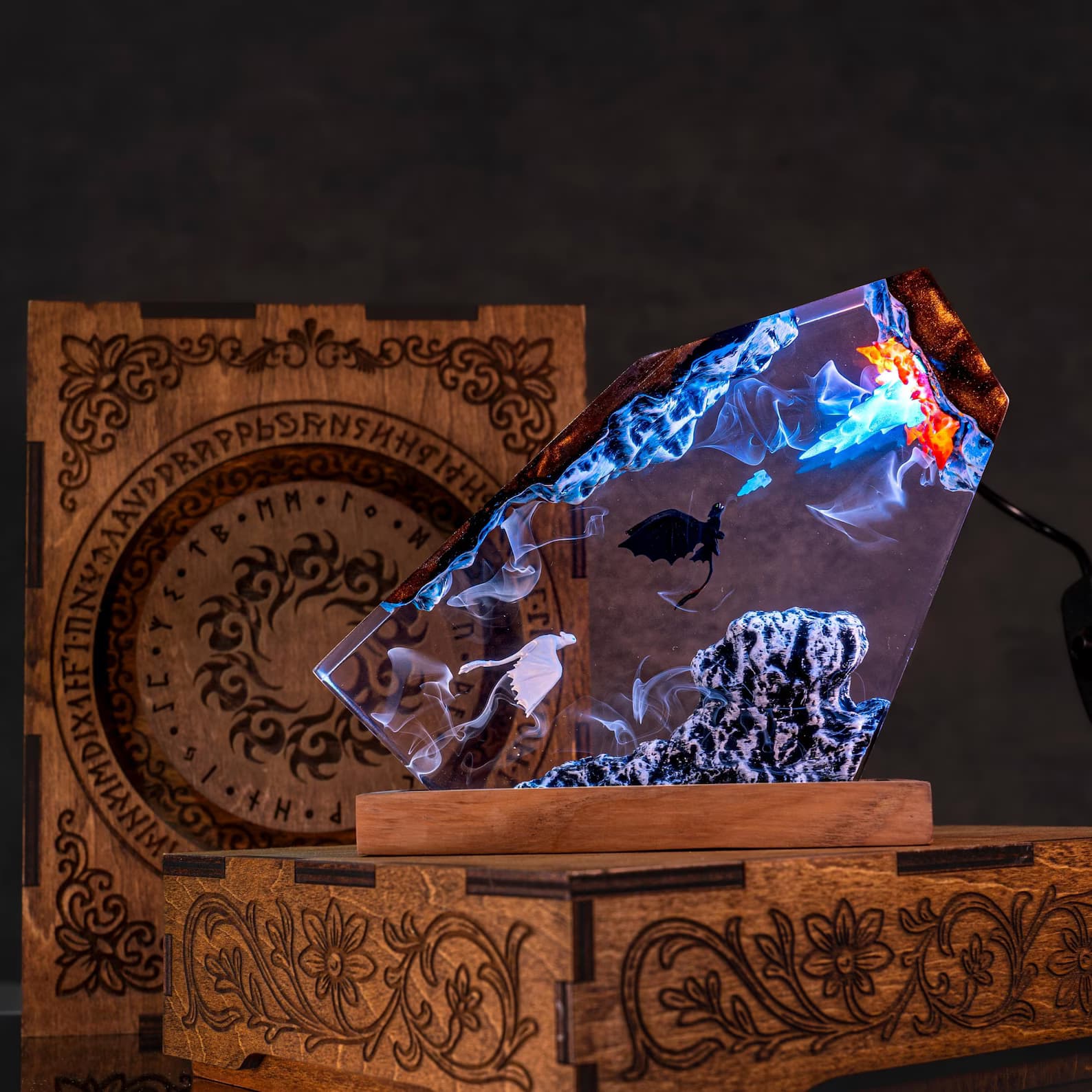 Christmas gift ideas for her: Toothless & Light Fury Resin Lamp, How to train your dragon night lights 3