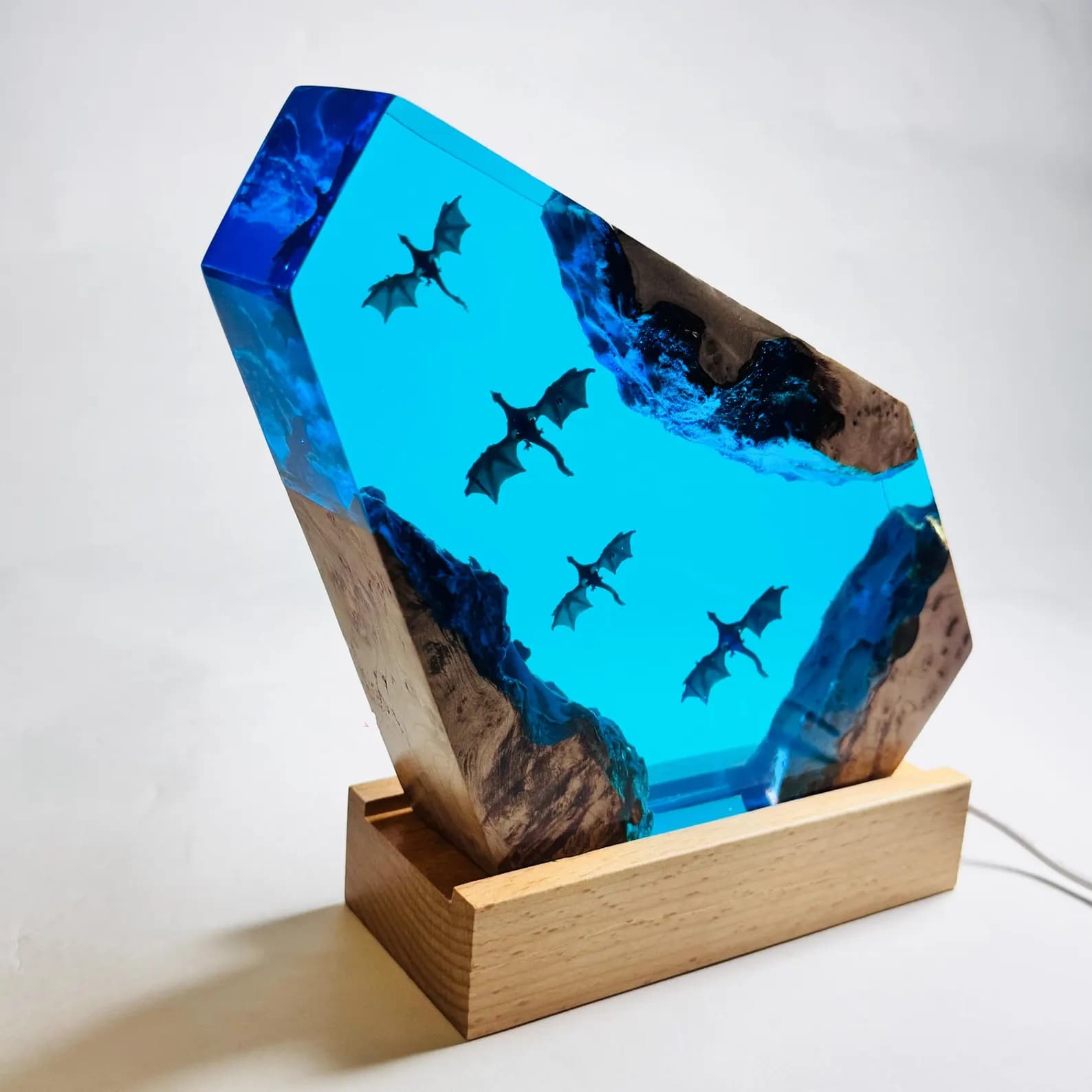 Handmade Dragon-shaped Resin Night Light – Boys' Birthday Gift | Children's Fantasy Bedroom Table Lamp 19