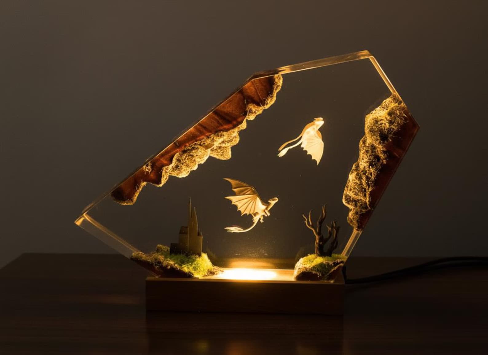 Fantasy Dragon Resin Lamp – Handmade LED Light with Flying Dragons and Castle Scene 8