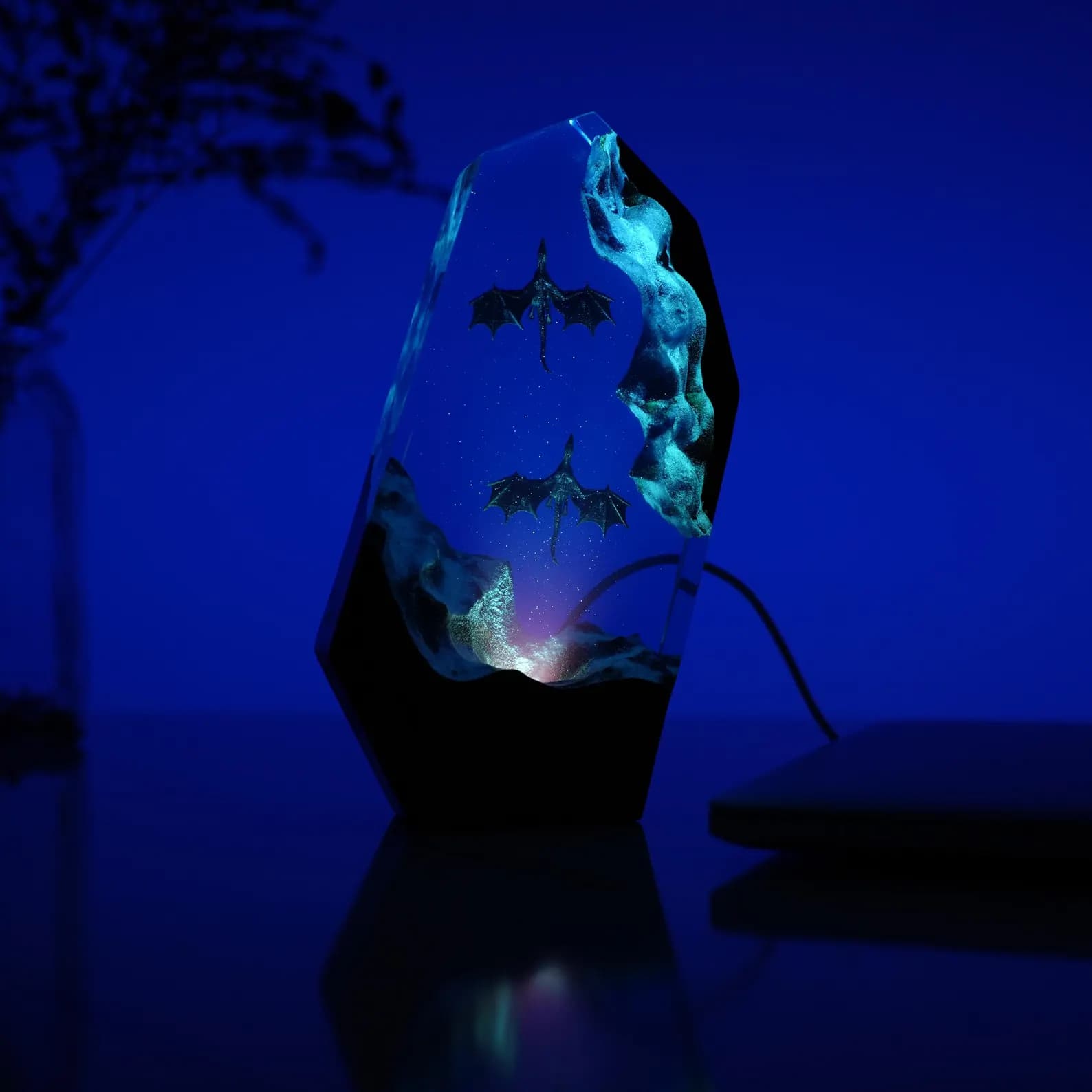 Fire & Ice Dragon Resin Wood Lamp – Fantasy Dragon Night Light, Gamer Desk Decor, Unique Collector Gift 9