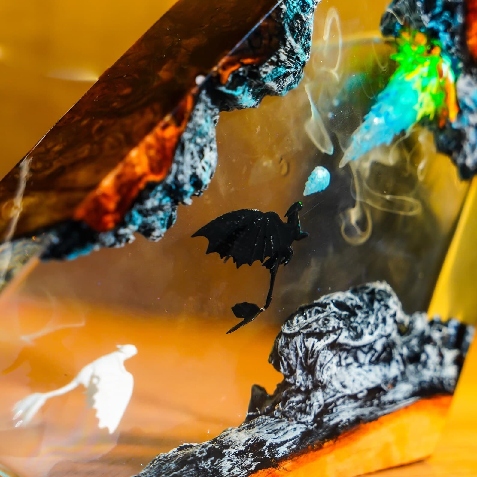 Toothless Flying Dragon LED Lamp β Night Fury Resin Diorama Light, Handmade Fantasy Lamp, Gift for Him, Kids & Dragon Lovers 5