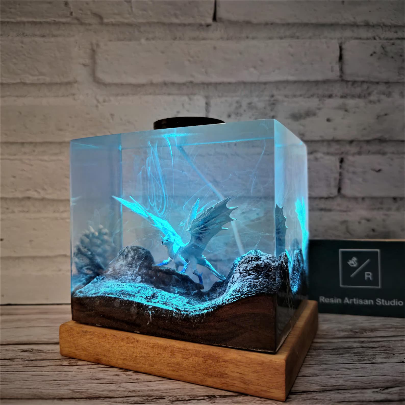 Customer Hunter monster Lamp, Valentine Gift Ice Dragon, The Iceborne Wyvern, Ice Dragon that, Freezes All, Lord of the Tundra, Lord of Ice 4