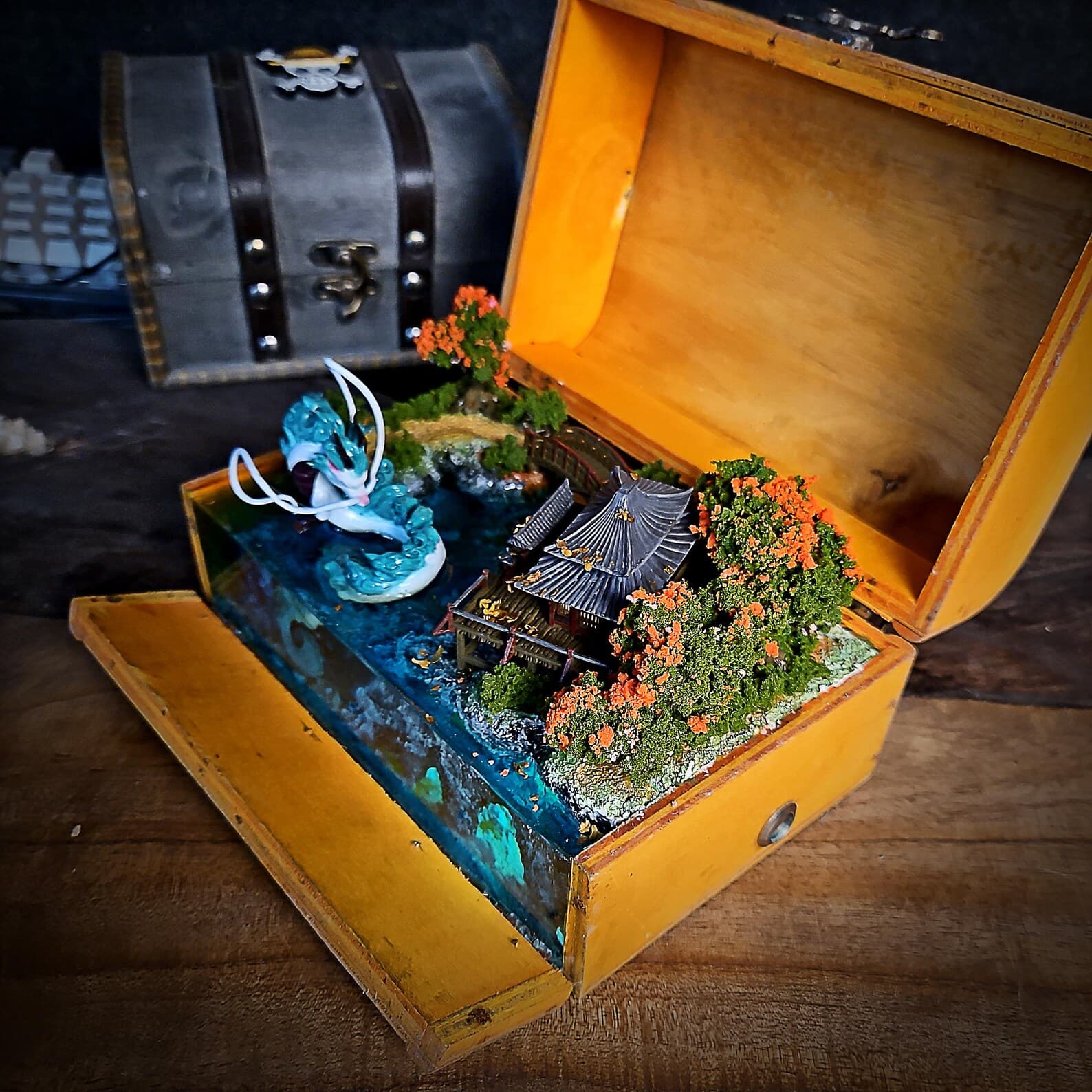 White dragon resin lamp box, anime resin lamp, anime artisan resin lamp box, handmade resin lamp box, gift for anime fan, kid night light. 8