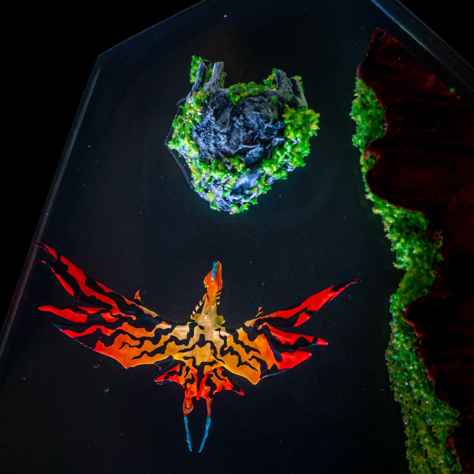 Dragon Resin Lamp, Handmade night Light gift, Unique Avatar Gift for Room Decor, Epoxy Lamp, Birthday gift for him, Gaming gift 4