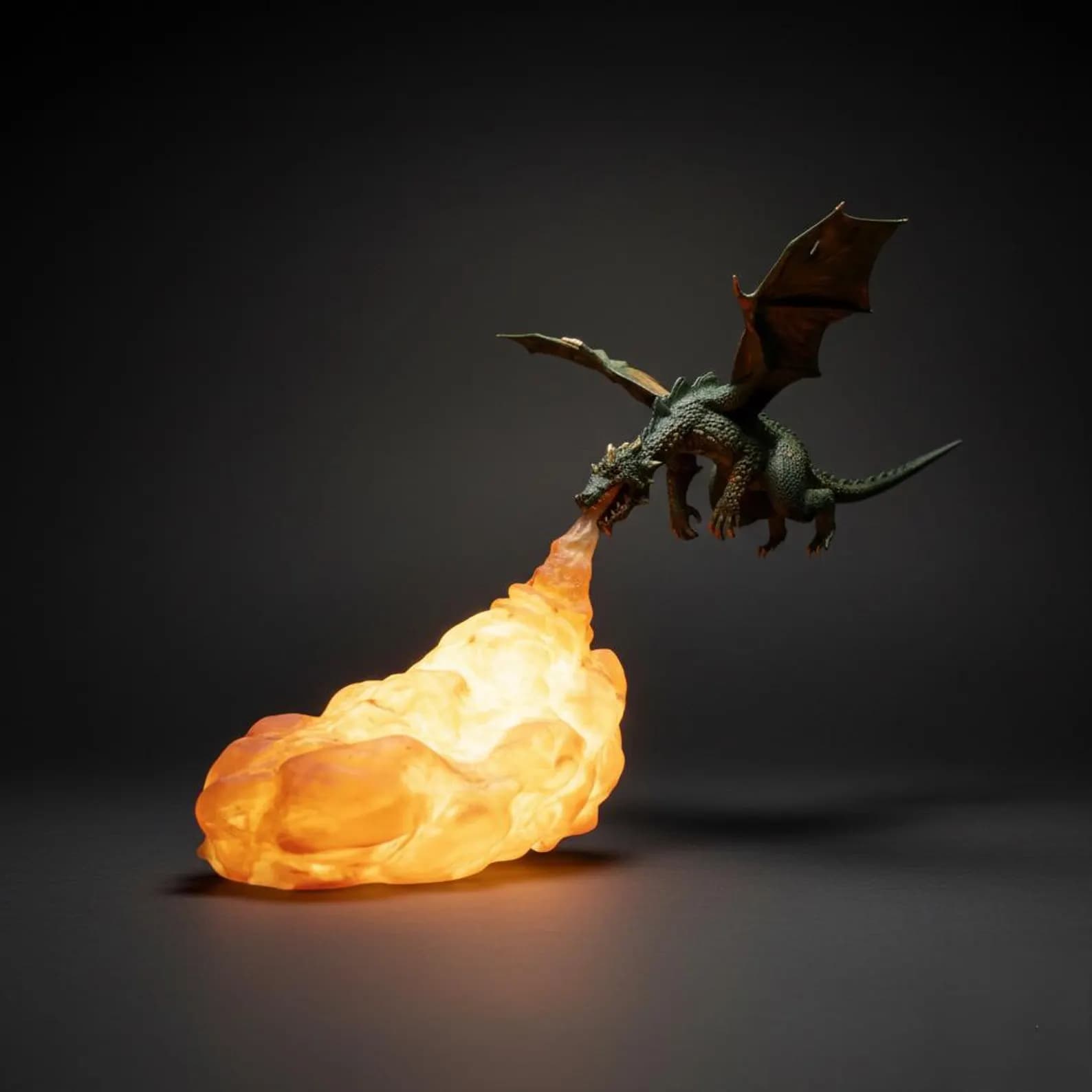 Dragon breathing fire lamp 2