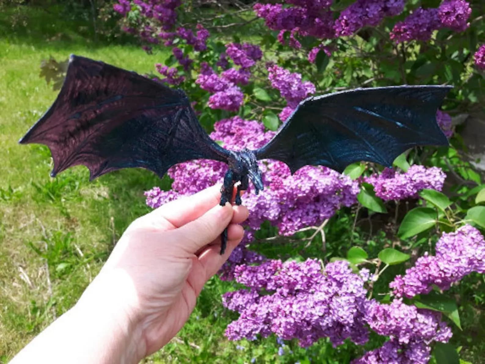 Color Changing Fire Breathing Dragon Lamp 7