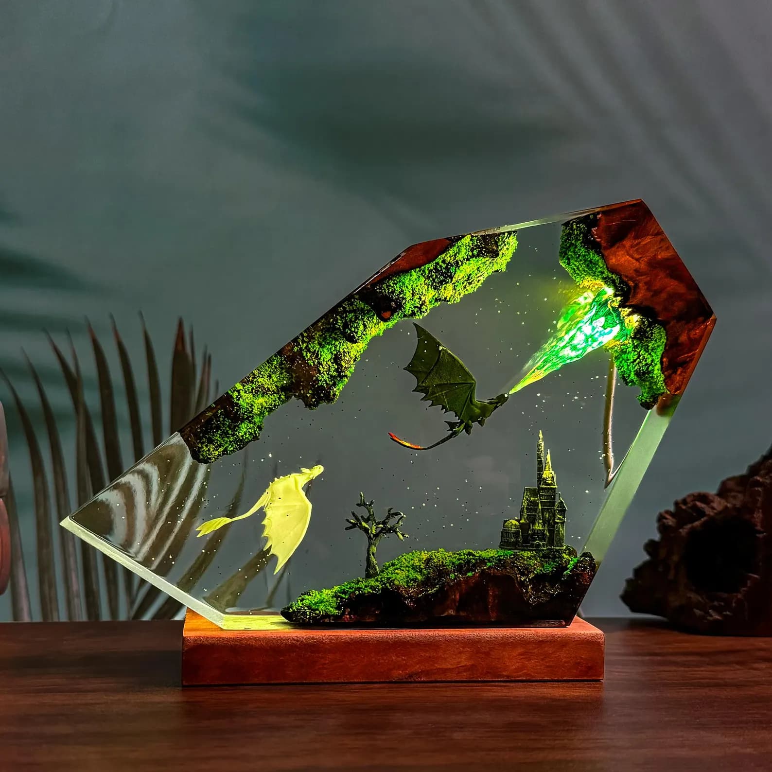 Dragon Battle Resin Lamp – Ice vs Dark Dragon LED Diorama – Fantasy Castle Scene Handmade Gift 5