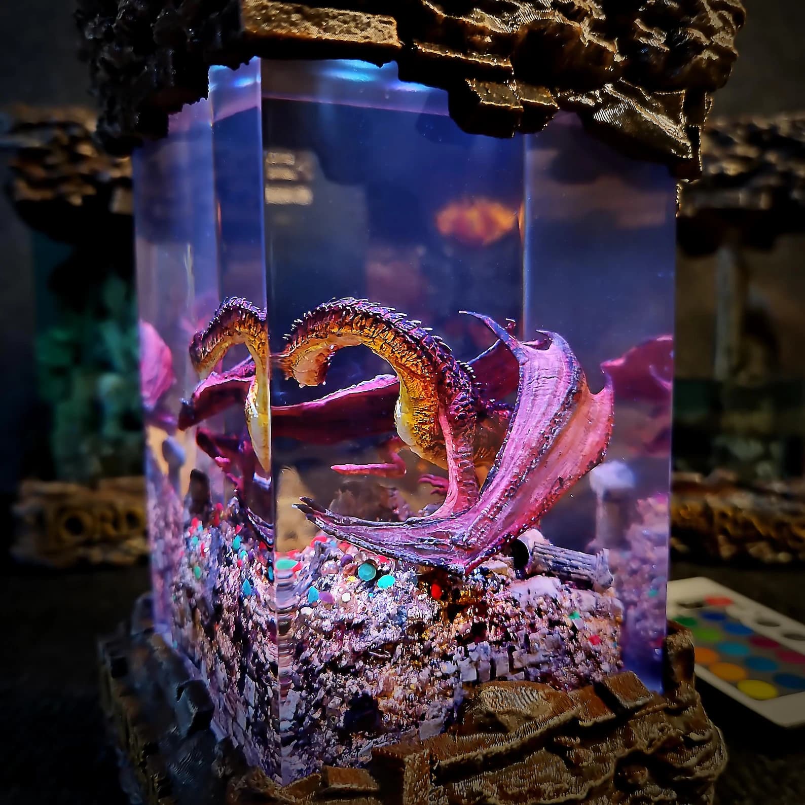 Smaug Dragon Lamp – The Hobbit Resin Diorama with LED – Handmade Fantasy Light for LOTR & Tolkien Fans 4