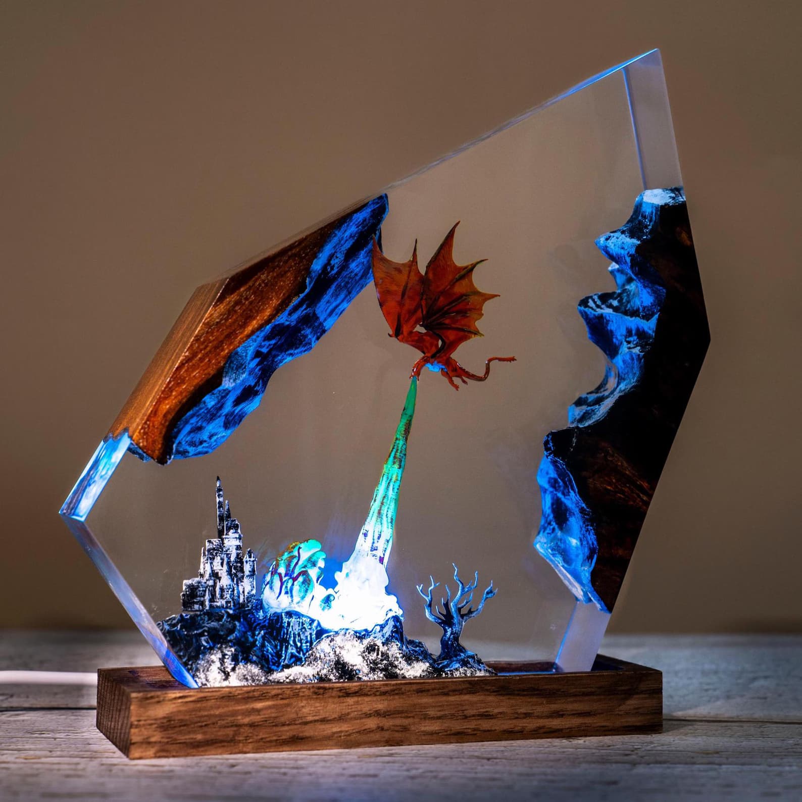 Handmade Dragon Resin Lamp â Fantasy Night Light, RGB LED Decor