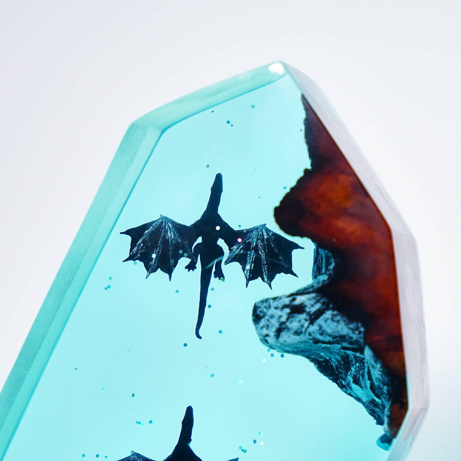 Dragon Resin Lamp, Handmade night Light gift, Unique Dragon Gift for Room Decor, Birthday gift for him, Gaming gift, Christmas Gift 7