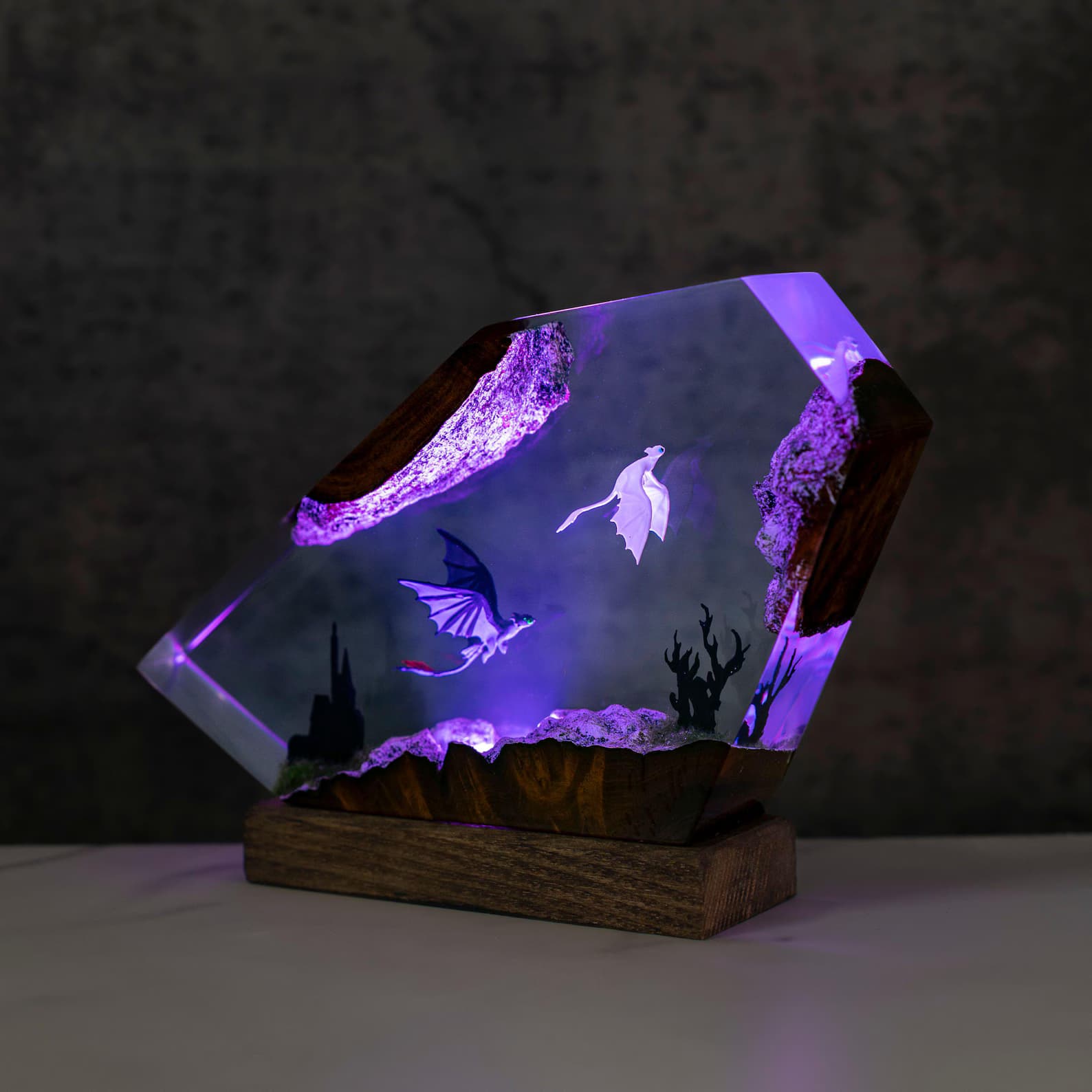 Handmade Dragon Diorama Lamp – LED Color-Changing Night Light with Wood Base – Crystal-Shard Sculpture Decor 4