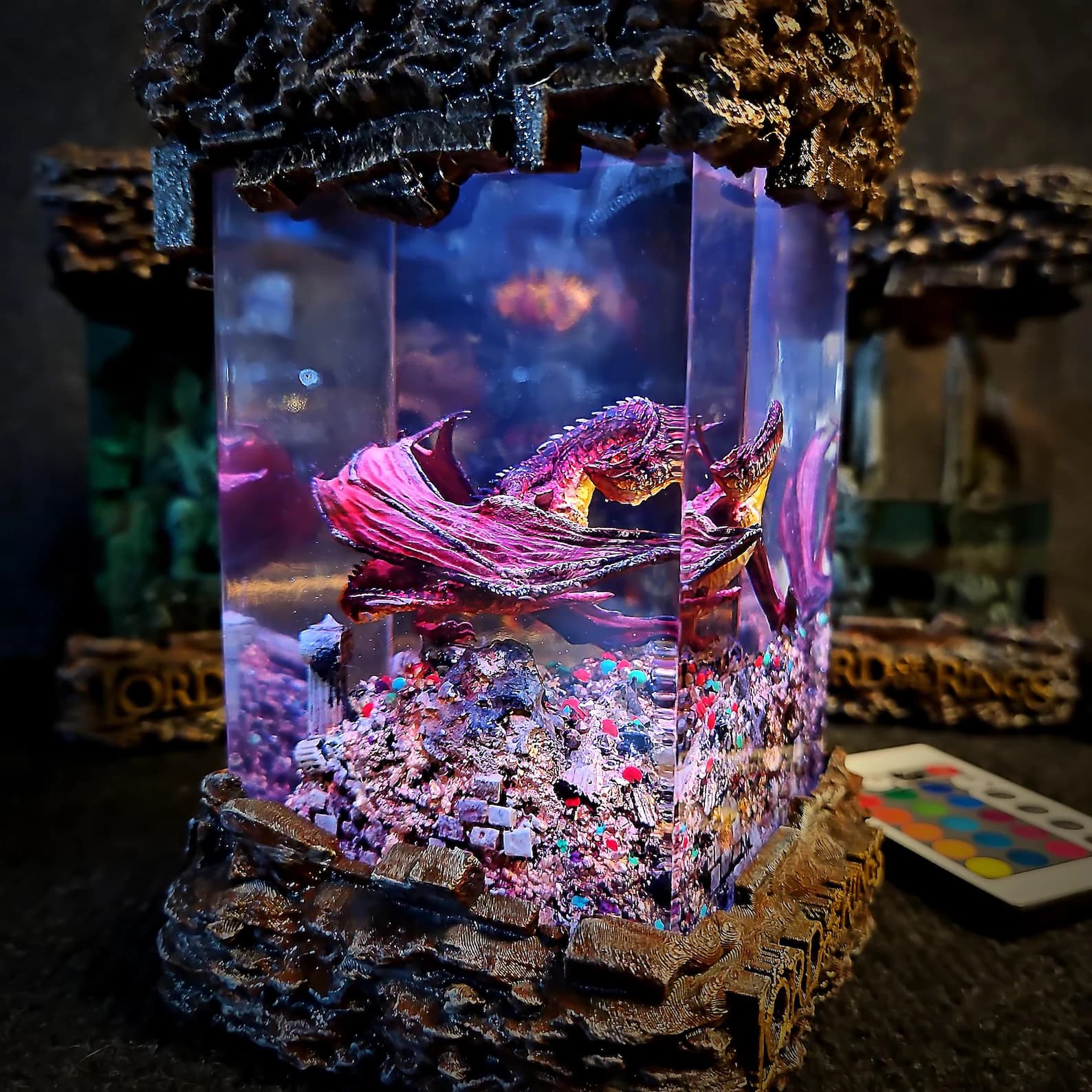Smaug Dragon Lamp – The Hobbit Resin Diorama with LED – Handmade Fantasy Light for LOTR & Tolkien Fans 3