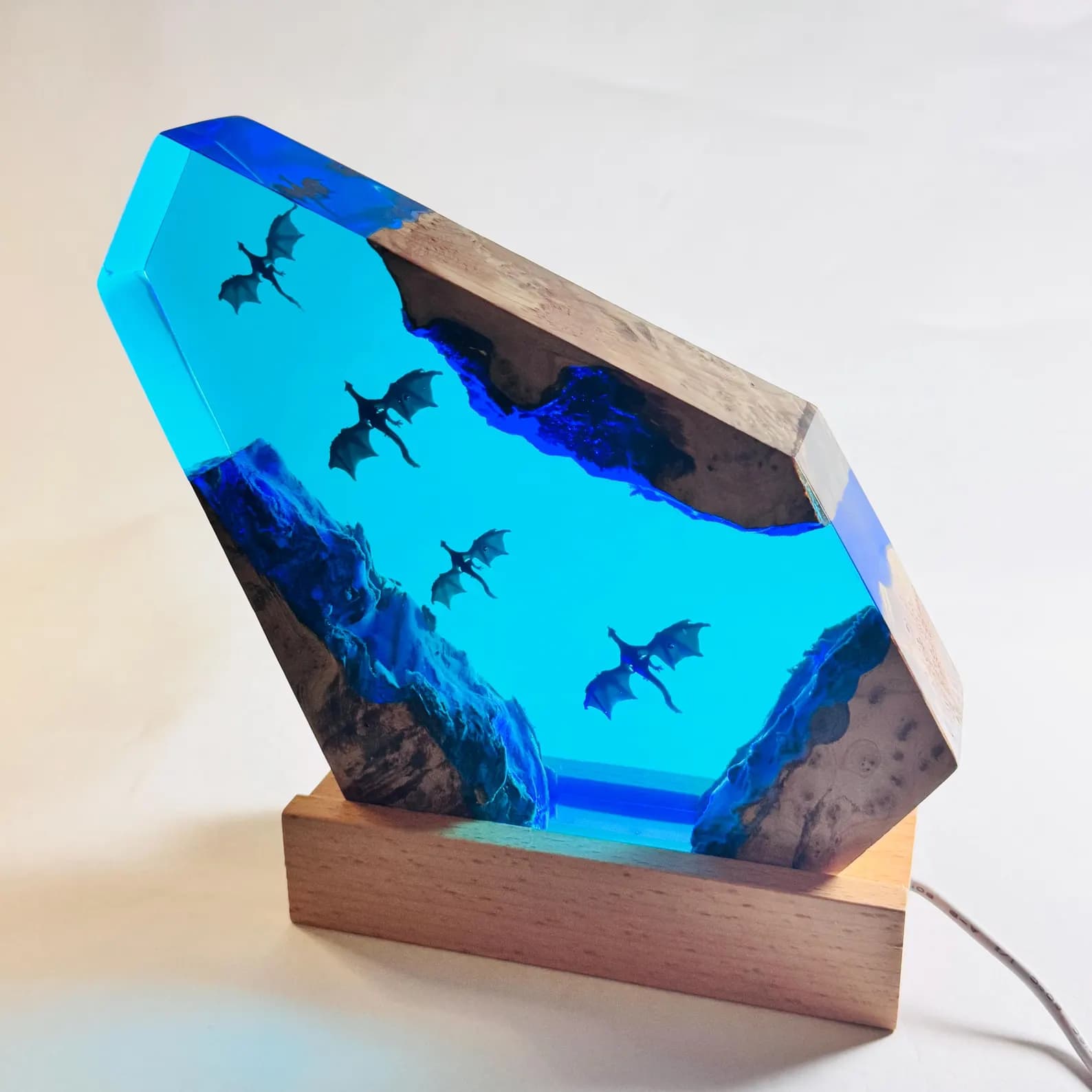 Handmade Dragon-shaped Resin Night Light – Boys' Birthday Gift | Children's Fantasy Bedroom Table Lamp 8